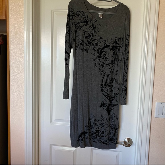 Cache Dresses & Skirts - Vintage Cache Gray Dress Long Sleeve W/Black Velvet Design